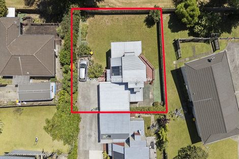 Photo of property in 2/10 Altair Place, Windsor Park, Auckland, 0632