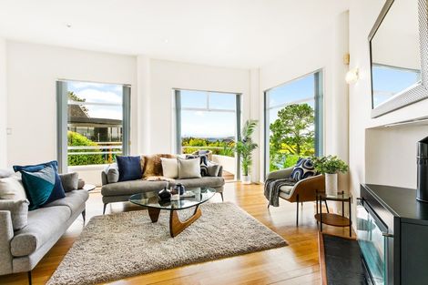 Photo of property in 21 Renoir Street, West Harbour, Auckland, 0618