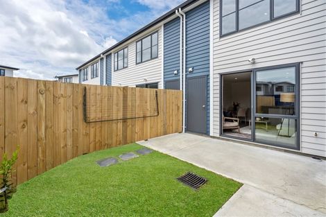 Photo of property in 30 Saddleback Crescent, Papakura, 2110