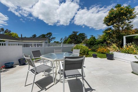 Photo of property in 49a Roland Road, Greenhithe, Auckland, 0632