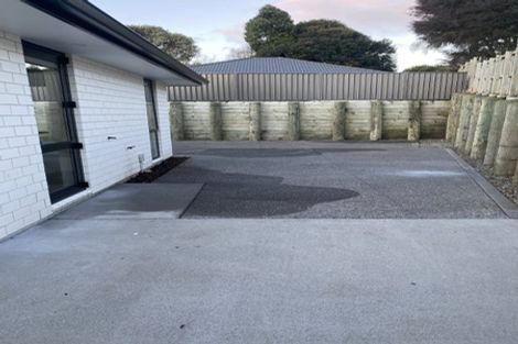 Photo of property in 8 Albatross Lane, Welcome Bay, Tauranga, 3112