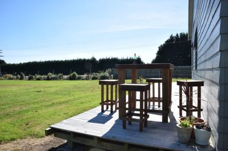 Photo of property in 2 Derby Street, Woodend, Invercargill, 9877