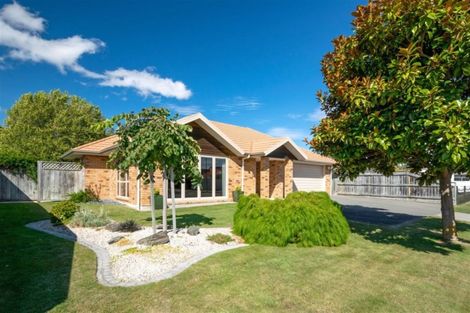 Photo of property in 32 Magnolia Drive, Springlands, Blenheim, 7201