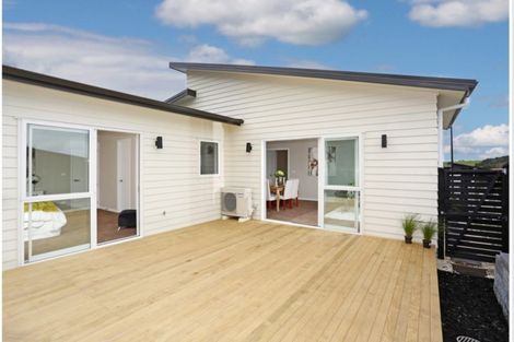 Photo of property in 16 Knoll Rise, Pukekohe, 2120