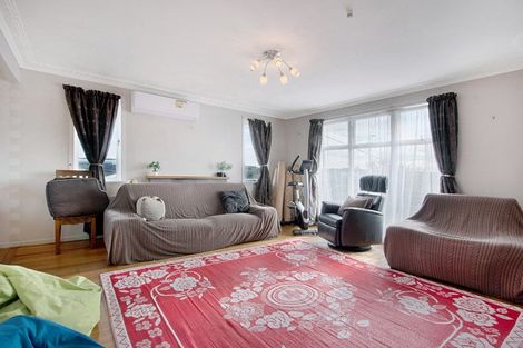 Photo of property in 18 Sherwood Avenue, Te Atatu South, Auckland, 0610