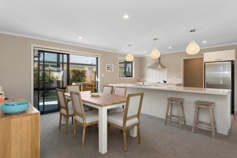 Photo of property in 6 Warlock Way, Papamoa, 3118