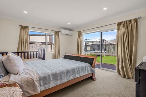 Photo of property in 21 O Ruamano Crescent, Pukekohe, 2120