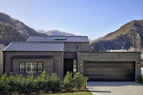 Photo of property in 9b Caernarvon Street, Arrowtown, 9302