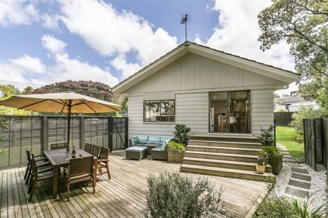 Photo of property in 22 Spargo Road, Massey, Auckland, 0614