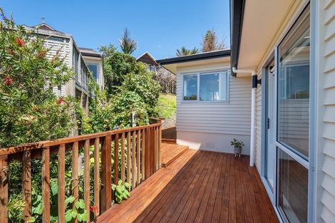 Photo of property in 60a Topliss Drive, Northcross, Auckland, 0632
