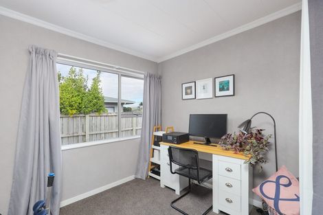 Photo of property in 6 Windlesham Place, Wakefield, 7025