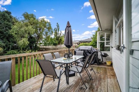 Photo of property in 64 Sherwood Avenue, Te Atatu South, Auckland, 0610