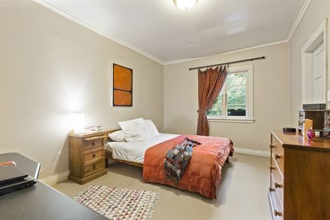 Photo of property in 139 Woodlands Park Road, Titirangi, Auckland, 0604