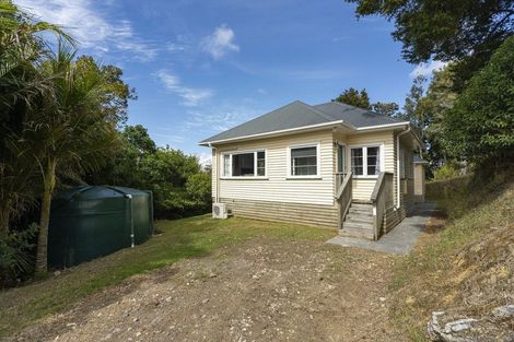 Photo of property in 37 Ngapuke Lane, Parua Bay, Onerahi, 0192