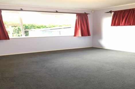 Photo of property in 85 Girrahween Drive, Totara Vale, Auckland, 0629