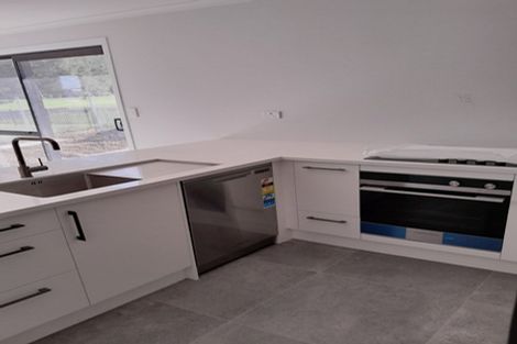 Photo of property in 77 Murray Ward Drive, Te Kauwhata, 3710