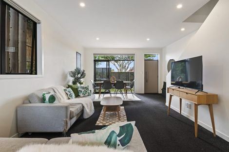 Photo of property in 12/50 Ocean View Road, Northcote, Auckland, 0627