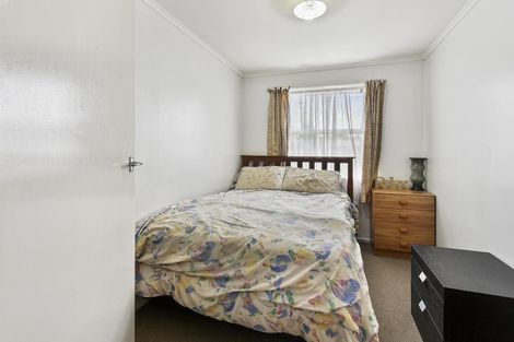 Photo of property in 43 Eddowes Street, Manurewa, Auckland, 2102