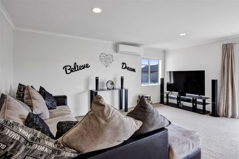 Photo of property in 11 Rawiri Drive, Bell Block, New Plymouth, 4312