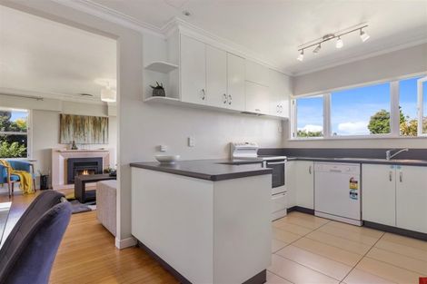 Photo of property in 11 Grand Vue Road, Kawaha Point, Rotorua, 3010