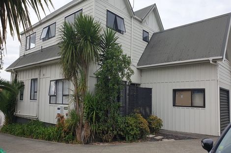 Photo of property in 1/10 Firth Road, Torbay, Auckland, 0630