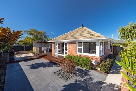 Photo of property in 2 Pembroke Street, Avondale, Christchurch, 8061