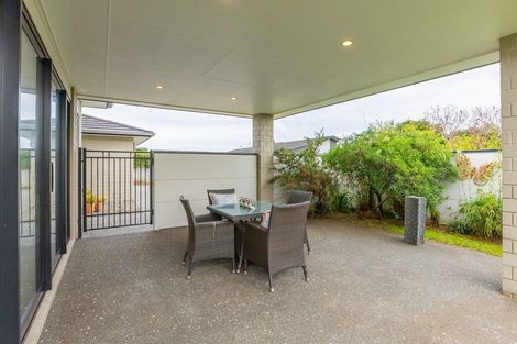 Photo of property in 83 Kotuku Drive, Paraparaumu Beach, Paraparaumu, 5032