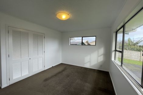 Photo of property in 2 Fairdale Avenue, Red Hill, Papakura, 2110