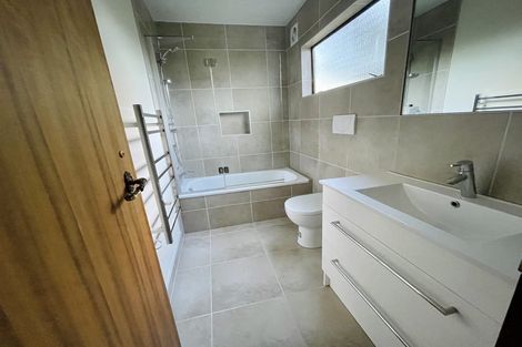 Photo of property in 52 Homebush Road, Khandallah, Wellington, 6035