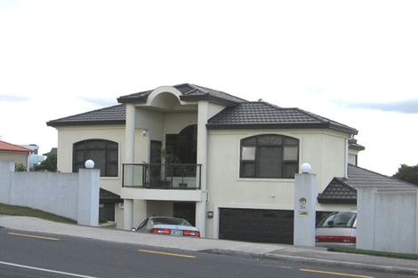 Photo of property in 56 Luckens Road, West Harbour, Auckland, 0618