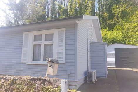 Photo of property in 115-117 Shakespeare Road, Bluff Hill, Napier, 4110