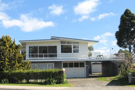Photo of property in 3 Robinson Road, Whitianga, 3510