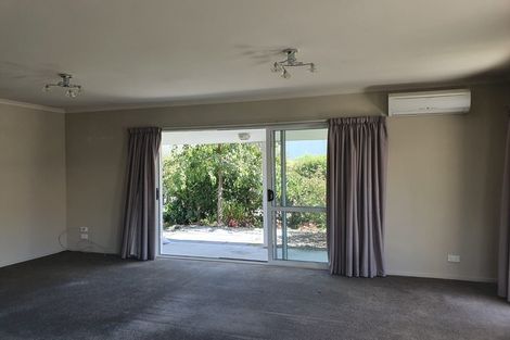Photo of property in 2 Sam Meads Way, Greytown, 5712