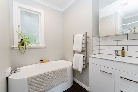 Photo of property in 2a Watson Street, Green Island, Dunedin, 9018