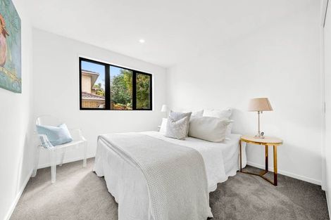 Photo of property in 21a Salamanca Road, Sunnynook, Auckland, 0620