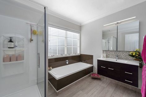 Photo of property in 62 Harrowfield Drive, Harrowfield, Hamilton, 3210