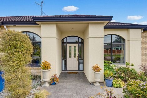 Photo of property in 166 Milne Drive, Paraparaumu, 5032