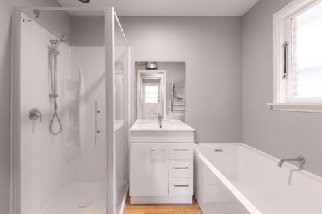 Photo of property in 8a Kyeburn Place, Avonhead, Christchurch, 8042