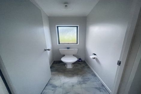 Photo of property in 63a Harmel Road, Glendene, Auckland, 0602