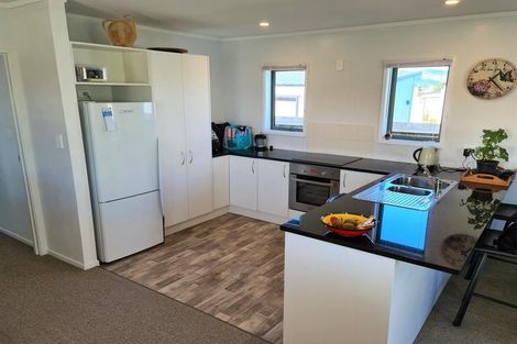 Photo of property in 192 Ngaio Drive, Matarangi, Whitianga, 3592