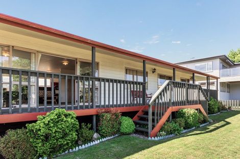 Photo of property in 32 Grace Crescent, Richmond Heights, Taupo, 3330