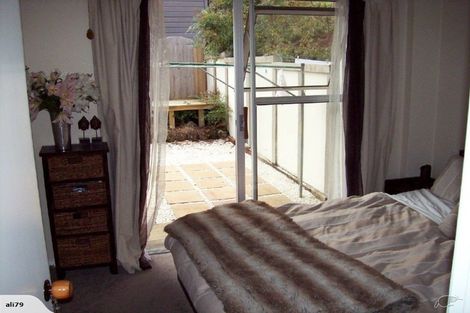 Photo of property in 2/66 Victoria Road, Devonport, Auckland, 0624