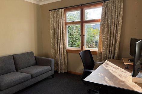 Photo of property in 32 Hardie Street, Hokowhitu, Palmerston North, 4410