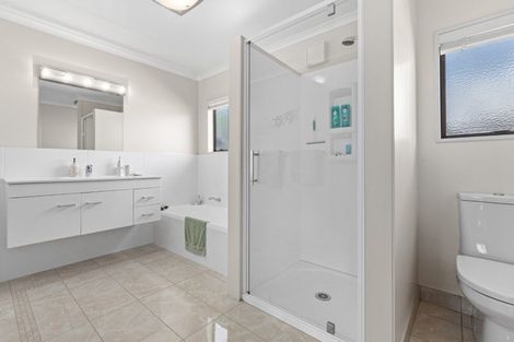 Photo of property in 42 Hillcrest Road, Otumoetai, Tauranga, 3110