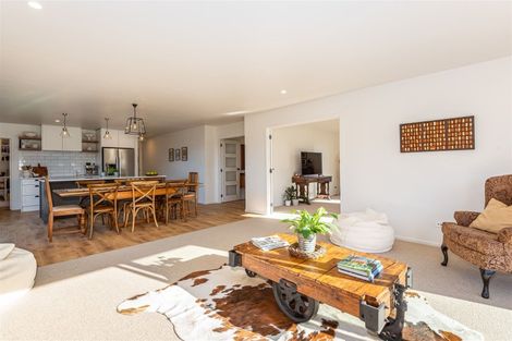 Photo of property in 9 Angus Place, Rangiora, 7400