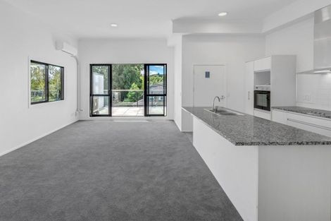 Photo of property in 24/11 Carlos Drive, Flat Bush, Auckland, 2016