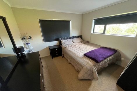 Photo of property in 19a Kelwyn Road, Kelston, Auckland, 0602