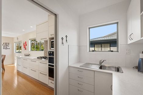 Photo of property in 12 Hereford Place, Waihi Beach, 3611