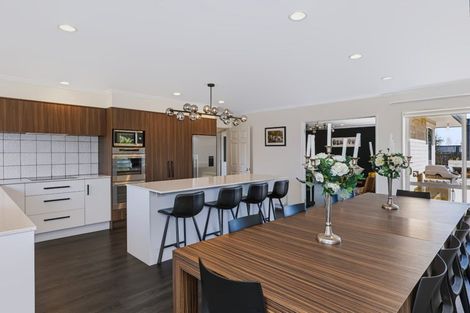 Photo of property in 6 Edna Wills Place, Hawera, 4610