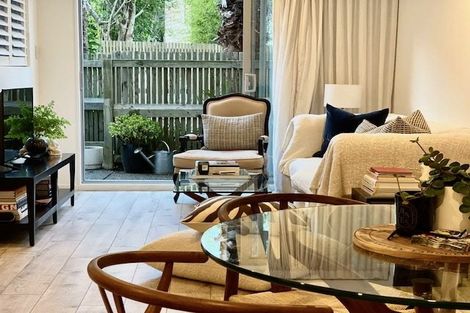 Photo of property in 26/73 Princes Street, Northcote Point, Auckland, 0627